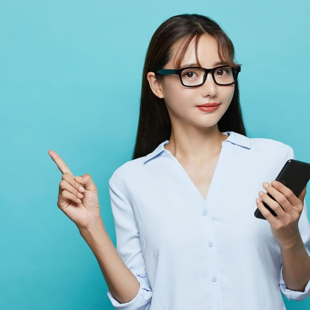 那覇で避妊インプラントを説明している看護師のイメージ